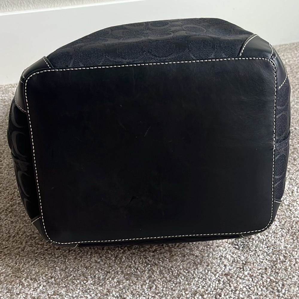 Coach Black Large Buckle Duffle Bag - Picture 3 of 15
